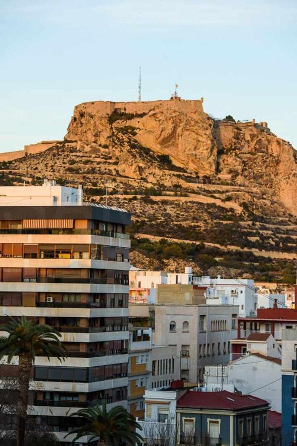 Apartamento Bguest Con Terraza Alicante Eksteriør billede